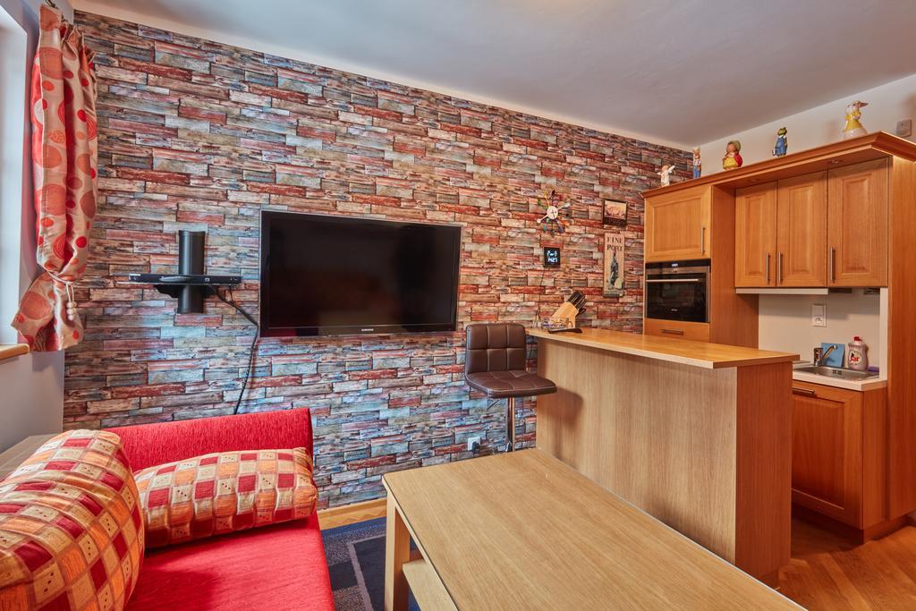 Apartman U Vleku Javor Pec pod Snezkou Ruang foto